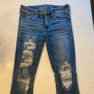 American Eagle Outiftters Jegging size 6 destroyed
